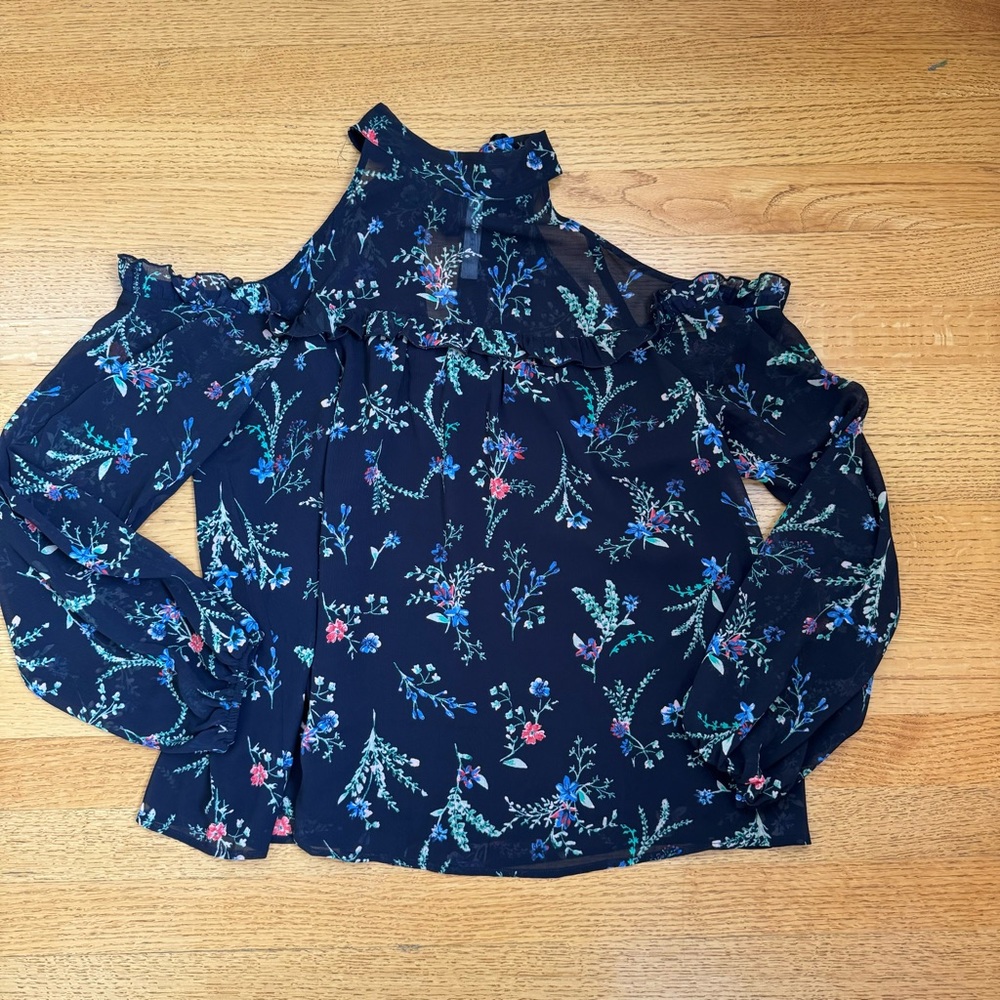 LUSH Clothing Floral Cold Shoulder Blouse M
